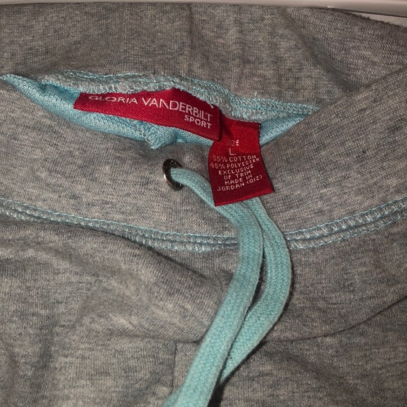 Grey and aqua activewear set - Picture 5 of 5